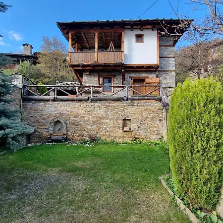 Valentin's House Ваканционна къща Лещен