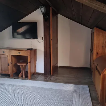 Valentin's House Lesjten
