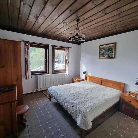 Valentin's House Lešten